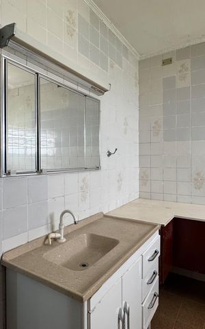 Casa à venda com 380m², 3 quartos e 2 vagas Casa à venda com 380m², 3 quartos e 2 vagasBanheiro da suíte