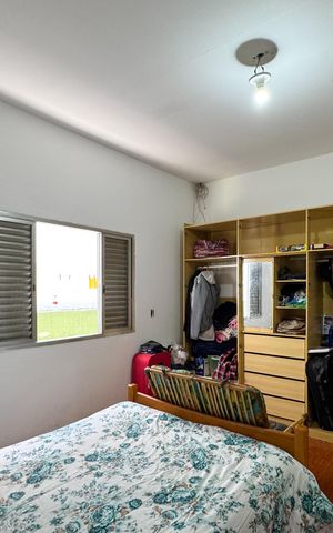 Casa à venda com 380m², 3 quartos e 2 vagas Casa à venda com 380m², 3 quartos e 2 vagasSuíte