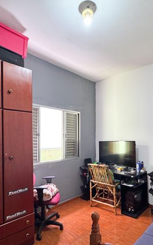 Casa à venda com 380m², 3 quartos e 2 vagas Casa à venda com 380m², 3 quartos e 2 vagasQuarto