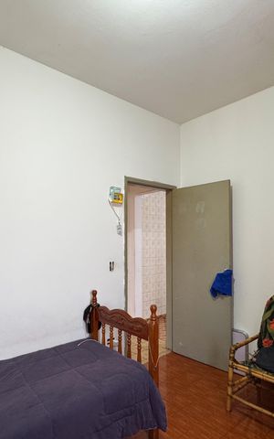 Casa à venda com 380m², 3 quartos e 2 vagas Casa à venda com 380m², 3 quartos e 2 vagasQuarto