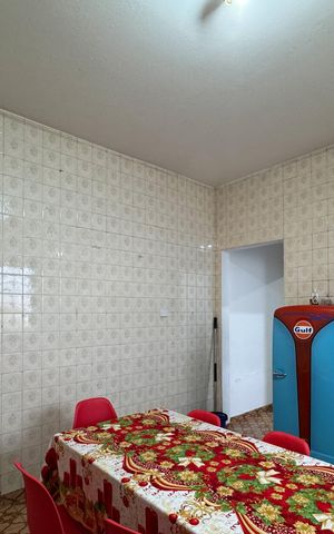 Casa à venda com 380m², 3 quartos e 2 vagas Casa à venda com 380m², 3 quartos e 2 vagasCozinha