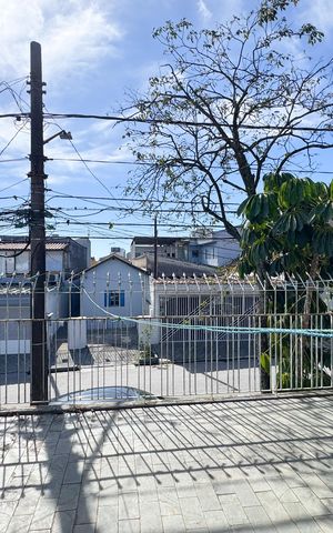 Casa à venda com 380m², 3 quartos e 2 vagas Casa à venda com 380m², 3 quartos e 2 vagasVaranda da sala