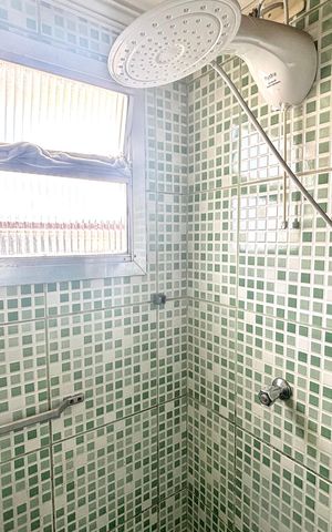 Apartamento à venda com 48m², 2 quartos e 1 vaga Apartamento à venda com 48m², 2 quartos e 1 vagaBanheiro