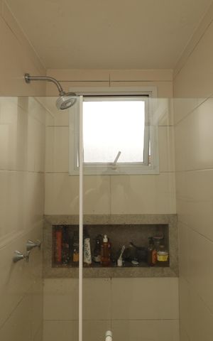 Apartamento à venda com 70m², 1 quarto e 2 vagasBanheiro da Suíte