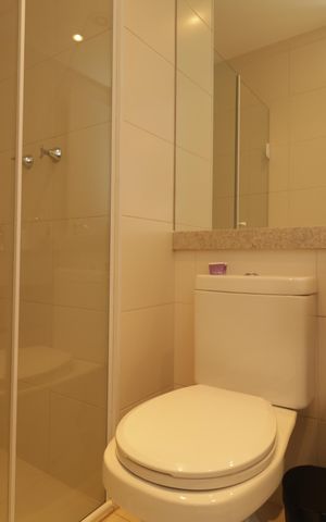 Apartamento à venda com 70m², 1 quarto e 2 vagasBanheiro Social