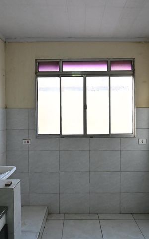 Casa para alugar com 70m², 2 quartos e 1 vagaÁrea de Serviço 
