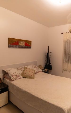 Casa à venda com 225m², 4 quartos e 2 vagas Casa à venda com 225m², 4 quartos e 2 vagasQuarto 4