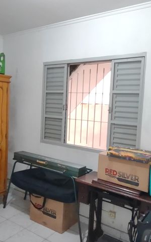 Casa à venda com 269m², 5 quartos e 2 vagas Casa à venda com 269m², 5 quartos e 2 vagasQuarto 3