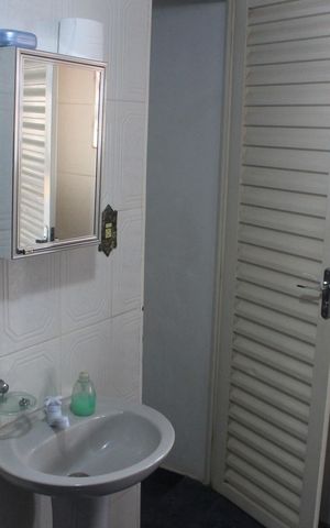 Casa à venda com 269m², 5 quartos e 2 vagasBanheiro 3