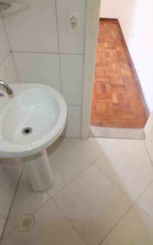 Apartamento para alugar com 45m², 2 quartos e sem vagaBanheiro