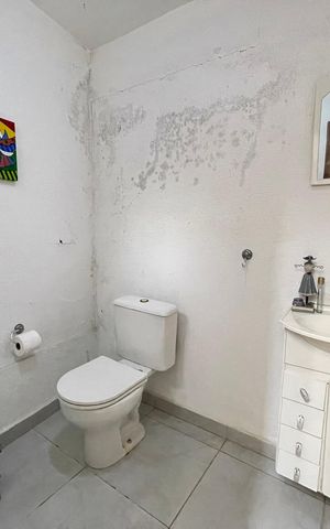 Casa de condomínio à venda com 163m², 3 quartos e 2 vagas Casa de condomínio à venda com 163m², 3 quartos e 2 vagasBanheiro 4