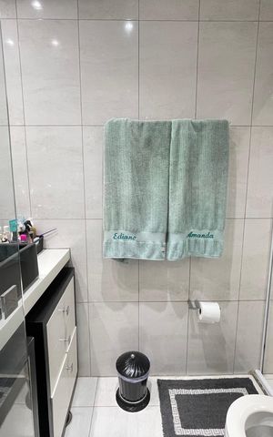 Casa de condomínio à venda com 163m², 3 quartos e 2 vagas Casa de condomínio à venda com 163m², 3 quartos e 2 vagasBanheiro 1