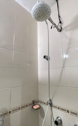 Casa de condomínio à venda com 163m², 3 quartos e 2 vagas Casa de condomínio à venda com 163m², 3 quartos e 2 vagasBanheiro 2