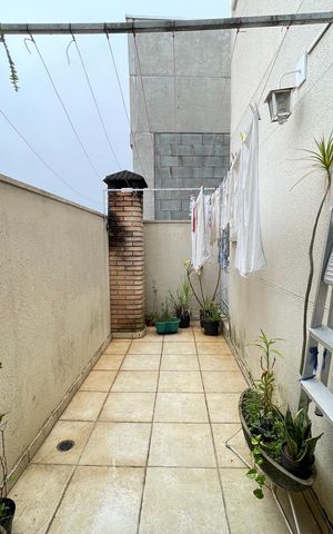 Casa de condomínio à venda com 163m², 3 quartos e 2 vagas Casa de condomínio à venda com 163m², 3 quartos e 2 vagasQuintal