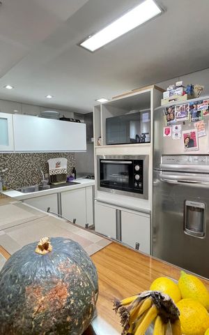 Casa de condomínio à venda com 163m², 3 quartos e 2 vagas Casa de condomínio à venda com 163m², 3 quartos e 2 vagasCozinha