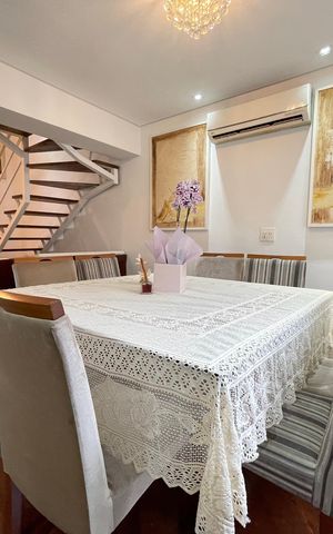 Casa de condomínio à venda com 163m², 3 quartos e 2 vagas Casa de condomínio à venda com 163m², 3 quartos e 2 vagasSala