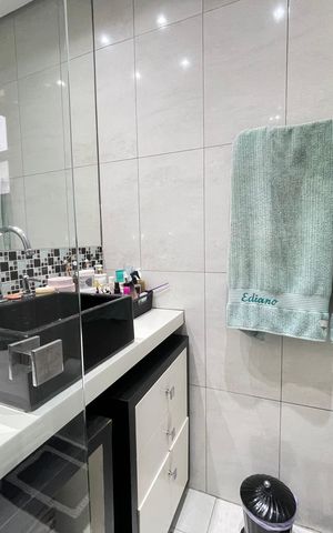 Casa de condomínio à venda com 163m², 3 quartos e 2 vagas Casa de condomínio à venda com 163m², 3 quartos e 2 vagasBanheiro 1