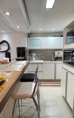 Casa de condomínio à venda com 163m², 3 quartos e 2 vagas Casa de condomínio à venda com 163m², 3 quartos e 2 vagasCozinha