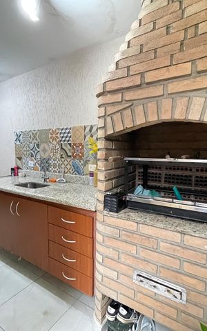 Casa de condomínio à venda com 163m², 3 quartos e 2 vagas Casa de condomínio à venda com 163m², 3 quartos e 2 vagasChurrasqueira