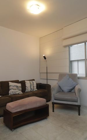 Apartamento à venda com 90m², 2 quartos e 1 vagaSala
