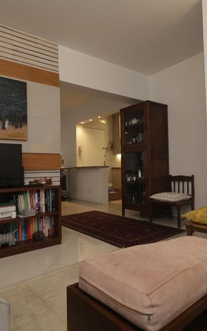 Apartamento à venda com 90m², 2 quartos e 1 vagaSala