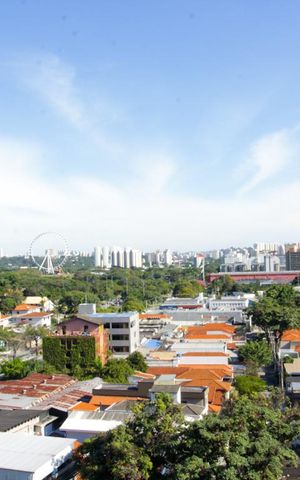 Apartamento à venda com 68m², 2 quartos e 1 vaga Apartamento à venda com 68m², 2 quartos e 1 vagaVista da Sacada