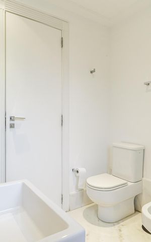 Casa à venda com 662m², 5 quartos e 8 vagas Casa à venda com 662m², 5 quartos e 8 vagasBanheiro da Suíte 3