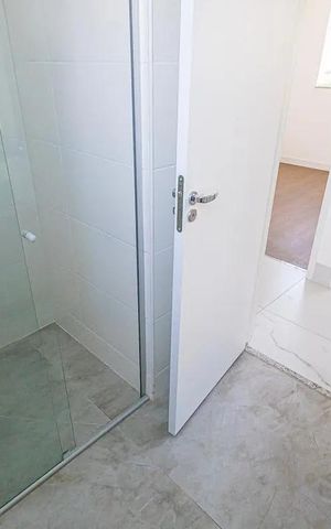 Apartamento para alugar com 168m², 3 quartos e 2 vagas Apartamento para alugar com 168m², 3 quartos e 2 vagasBanheiro social