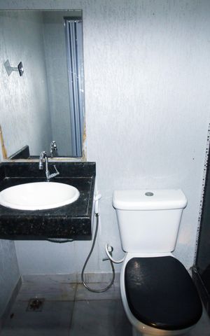 Casa à venda com 70m², 2 quartos e sem vagaBanheiro