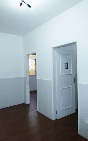 Casa à venda com 70m², 2 quartos e sem vagaSala