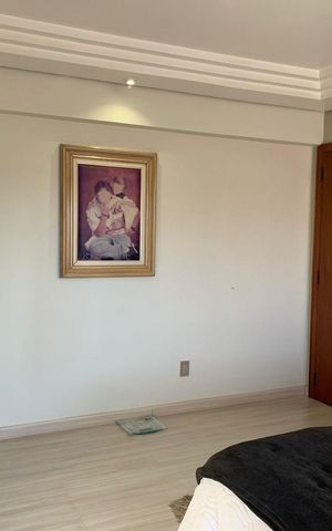 Apartamento à venda com 300m², 3 quartos e 2 vagas Apartamento à venda com 300m², 3 quartos e 2 vagasSuíte