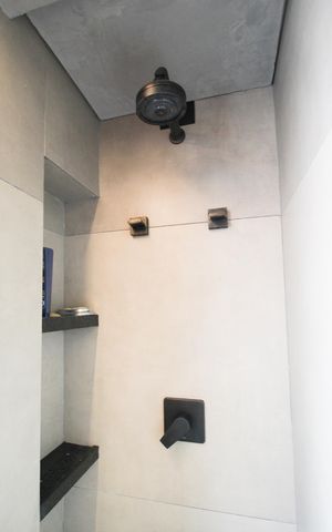 Apartamento à venda com 88m², 2 quartos e 1 vaga Apartamento à venda com 88m², 2 quartos e 1 vagaBanheiro