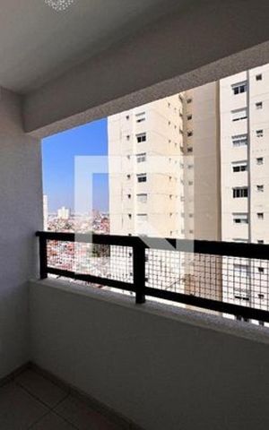 Apartamento à venda com 58m², 2 quartos e 1 vaga Apartamento à venda com 58m², 2 quartos e 1 vagaVaranda
