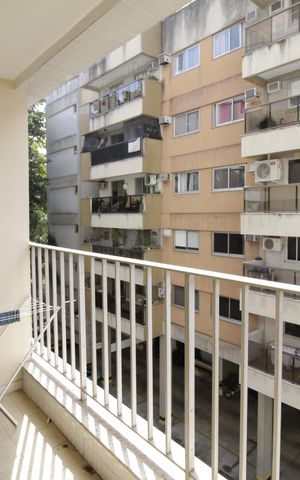 Apartamento à venda com 64m², 2 quartos e 1 vagaVaranda da sala