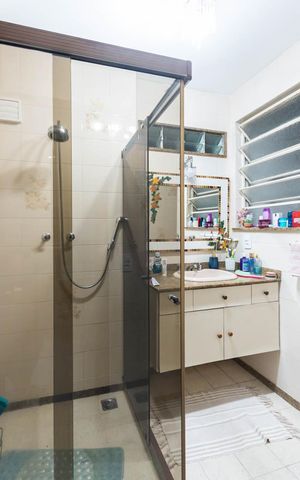 Apartamento à venda com 160m², 5 quartos e 2 vagasBanheiro 1