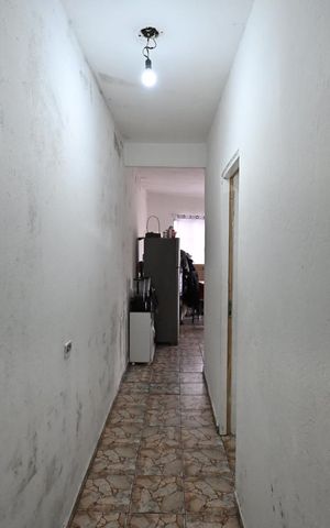 Casa à venda com 179m², 2 quartos e 5 vagasCorredor