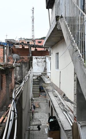 Casa à venda com 179m², 2 quartos e 5 vagasVista