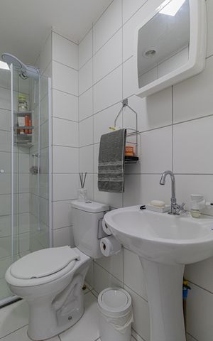 Apartamento para alugar com 47m², 2 quartos e sem vaga Apartamento para alugar com 47m², 2 quartos e sem vagaBanheiro