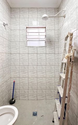 Casa para alugar com 125m², 2 quartos e 1 vaga Casa para alugar com 125m², 2 quartos e 1 vagaBanheiro Social