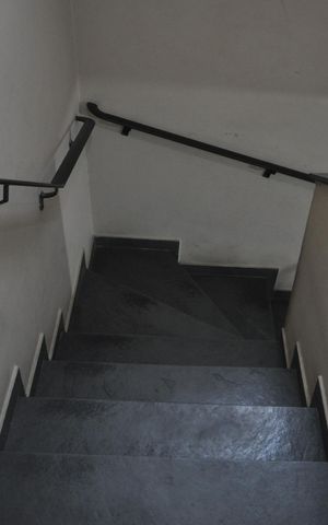 Casa à venda com 116m², 3 quartos e 3 vagasEscada
