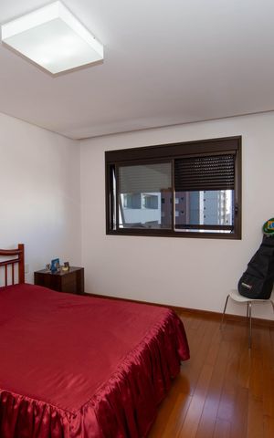 Apartamento para alugar com 278m², 4 quartos e 4 vagas Apartamento para alugar com 278m², 4 quartos e 4 vagasQUARTO4