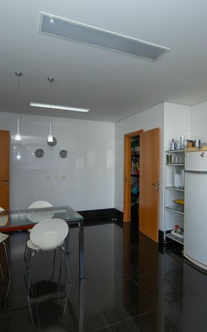 Apartamento para alugar com 278m², 4 quartos e 4 vagas Apartamento para alugar com 278m², 4 quartos e 4 vagasCOZINHA