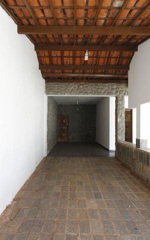 Casa para alugar com 473m², 3 quartos e 3 vagasGaragem
