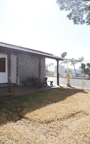 Casa para alugar com 473m², 3 quartos e 3 vagasEntrada