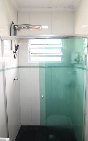 Casa à venda com 125m², 4 quartos e 2 vagasBanheiro