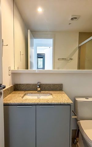 Apartamento para alugar com 45m², 2 quartos e sem vaga Apartamento para alugar com 45m², 2 quartos e sem vagaBanheiro social