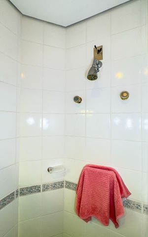 Apartamento à venda com 152m², 3 quartos e 3 vagasBanheiro social