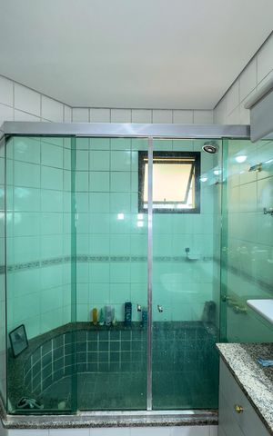 Apartamento à venda com 152m², 3 quartos e 3 vagasBanheiro da Suíte