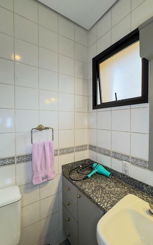 Apartamento à venda com 152m², 3 quartos e 3 vagasBanheiro social