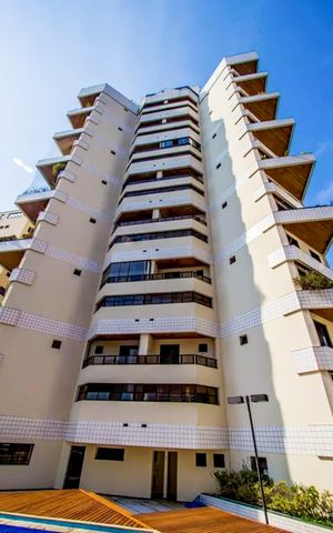 Apartamento à venda com 152m², 3 quartos e 3 vagasFachada